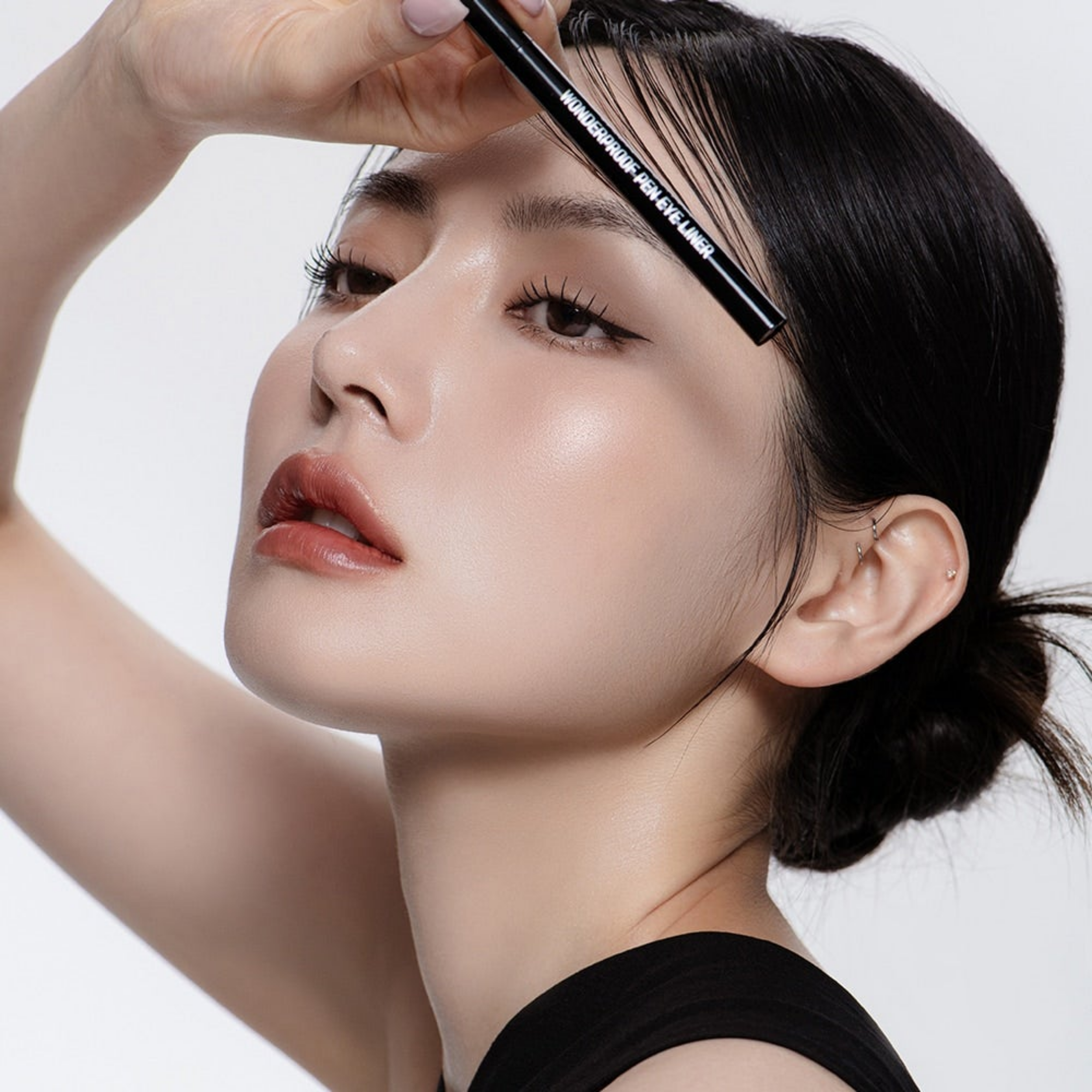 B.O.M Wonderproof Pen Eye Liner