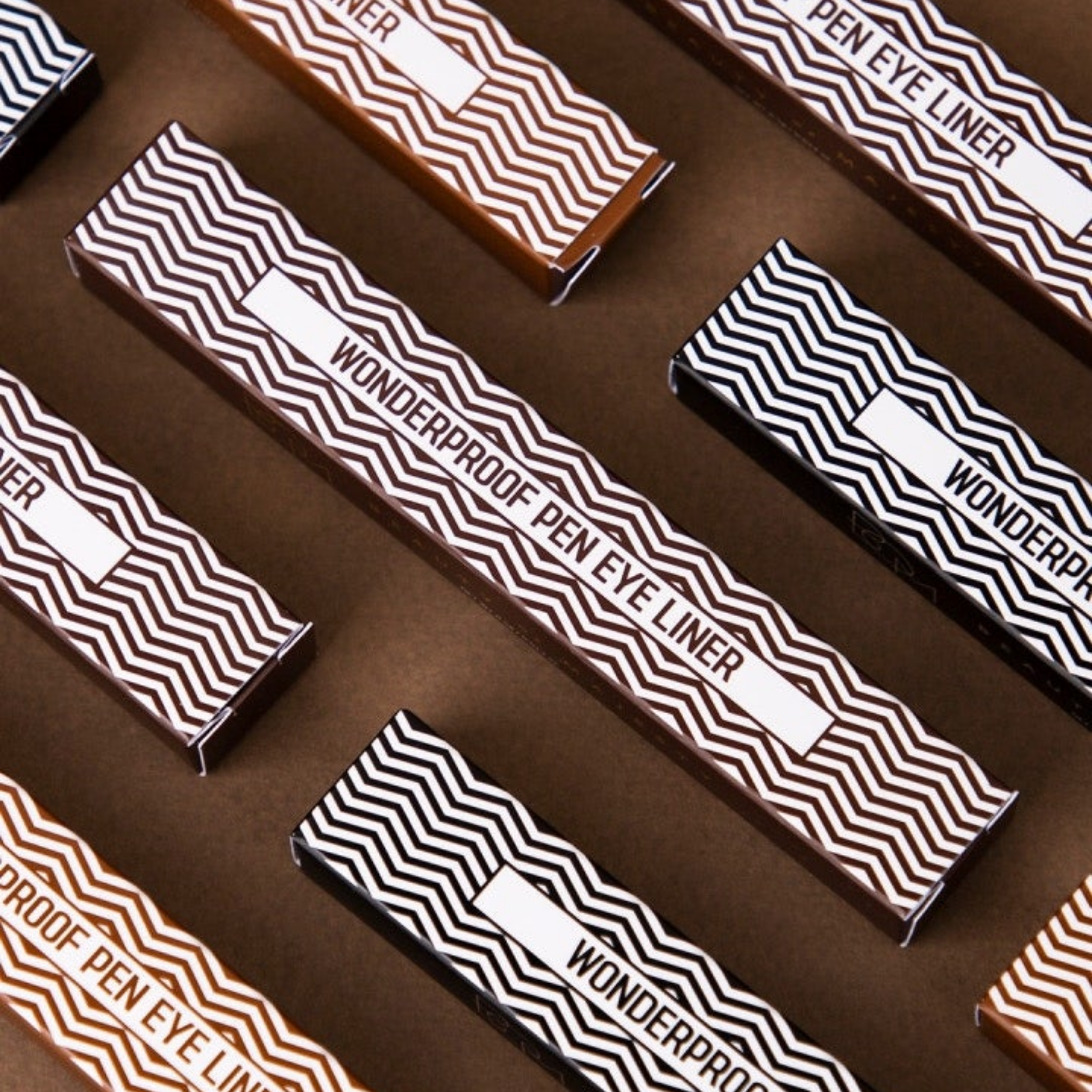 B.O.M Wonderproof Pen Eye Liner