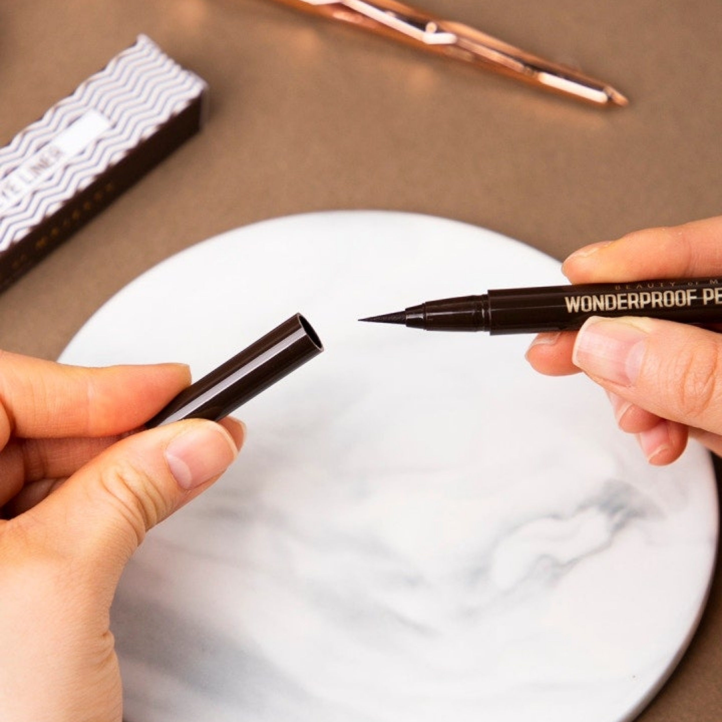 B.O.M Wonderproof Pen Eye Liner