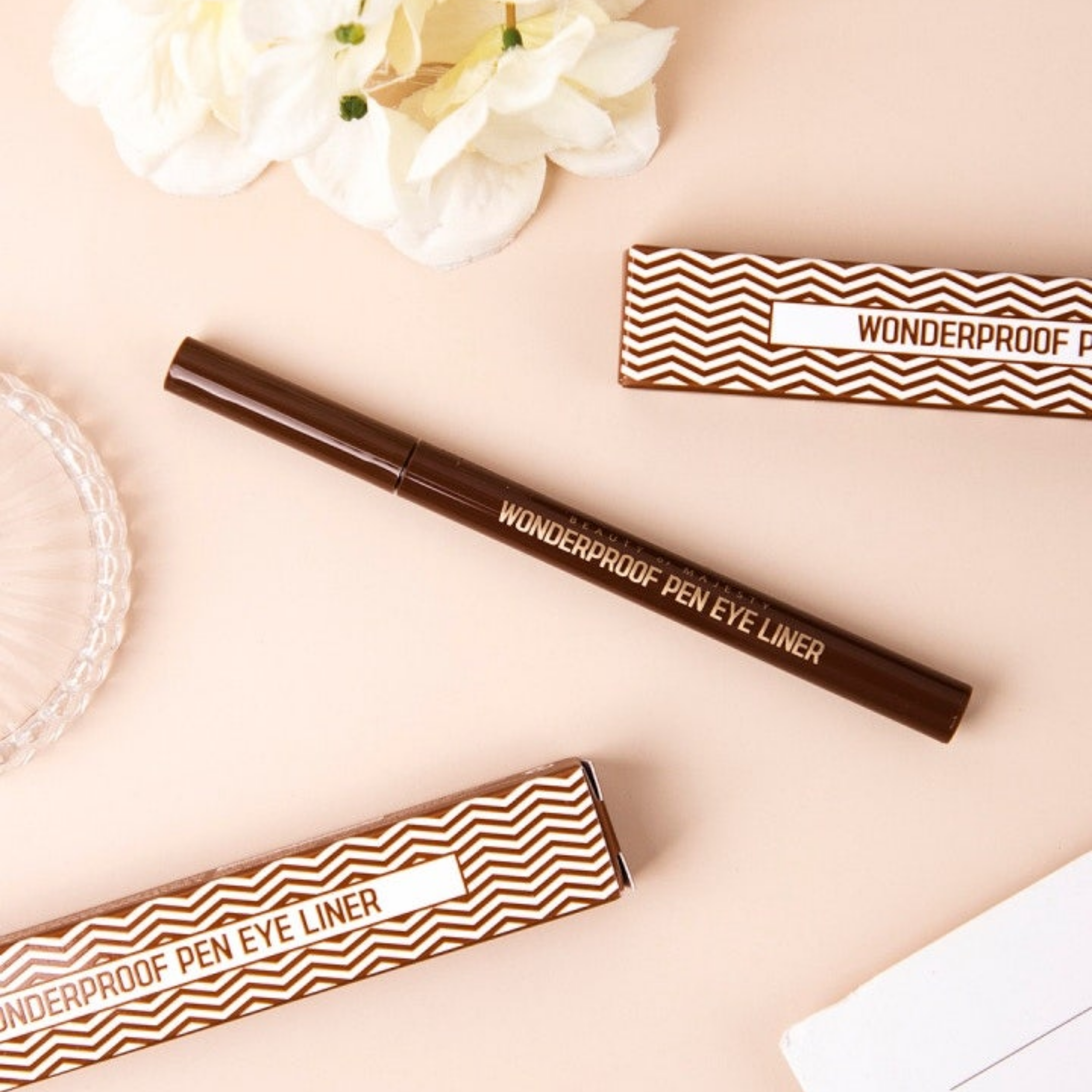 B.O.M Wonderproof Pen Eye Liner