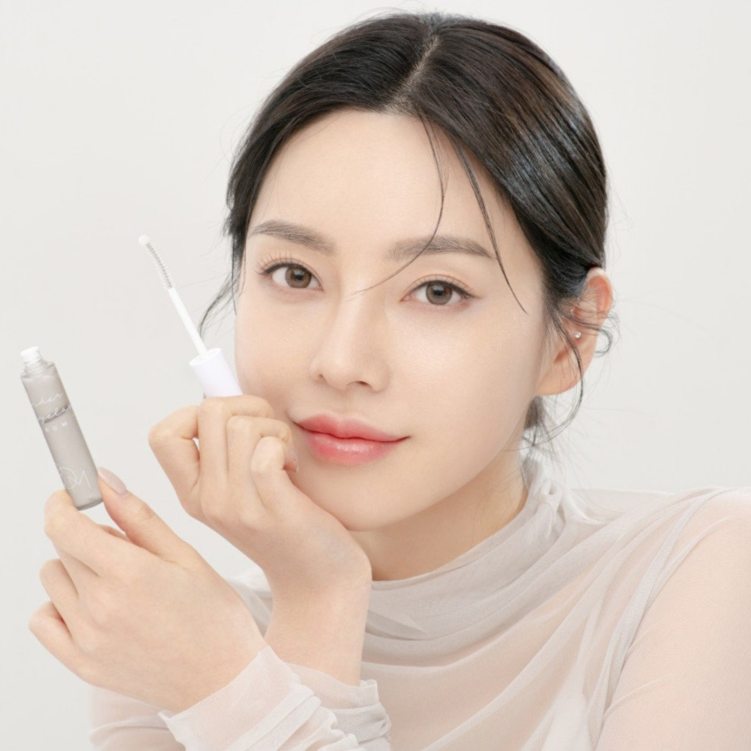 B.O.M Wonder Eyelash Serum