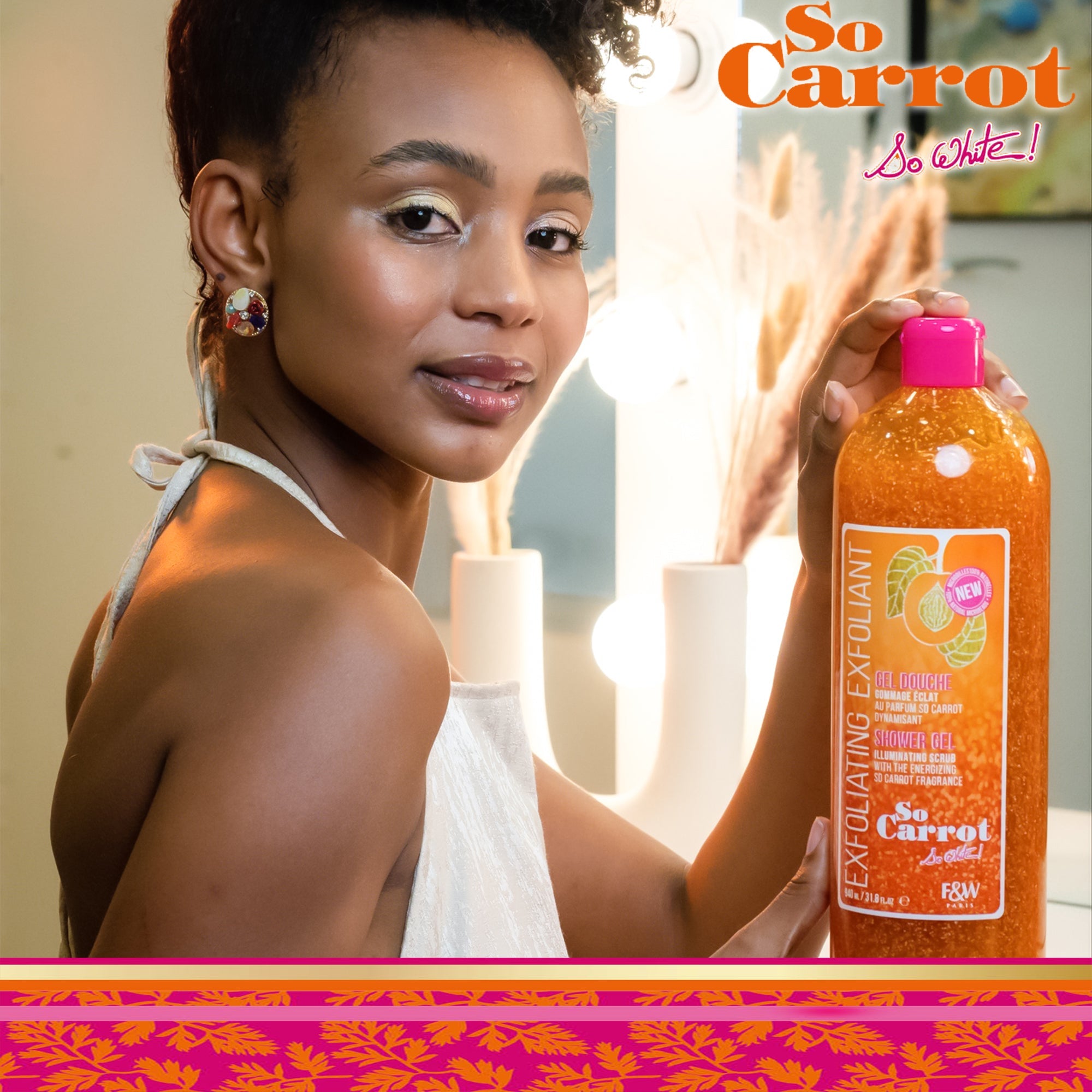 Fair and White So Carrot  Exfoliating Shower Gel 940 ml