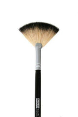 Beauty Treats Fan Powder Brush