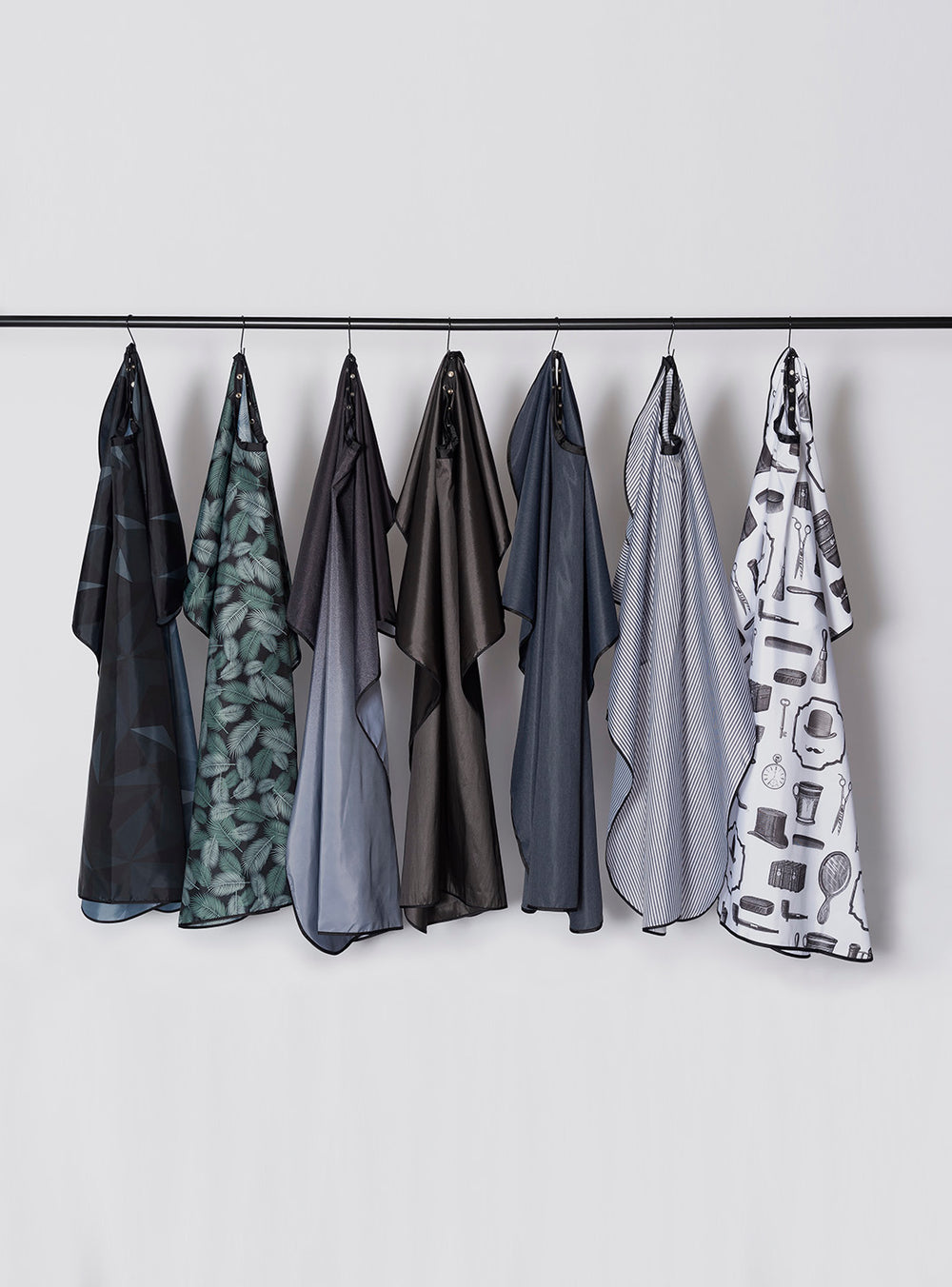 FROMM Premium Client Hairstyling Cape - Gunmetal